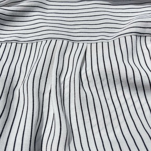 Windsor, Shirt Dress, white with white black pinstripe, sexy dress - Picture 5 of 5